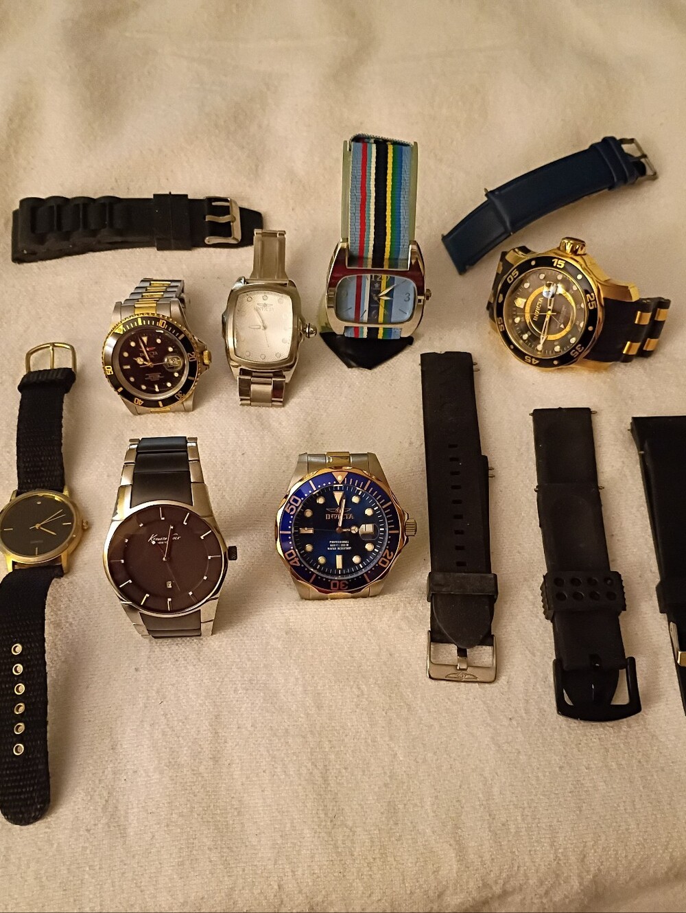 Lot Of 7 Unisex Watches Needing Backs Plus 5 Extra Bands For Repair
